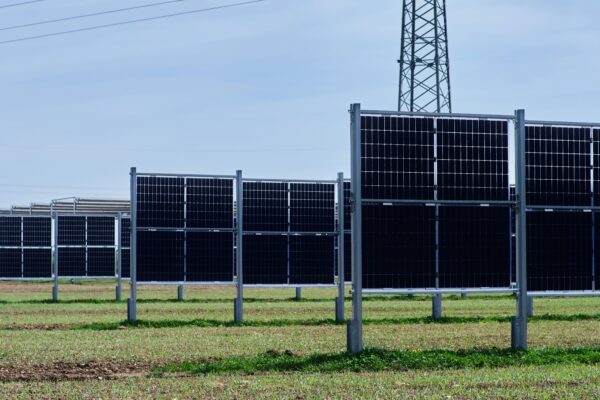 Smart Grid Solusi Jaringan Listrik Pintar Masa Depan